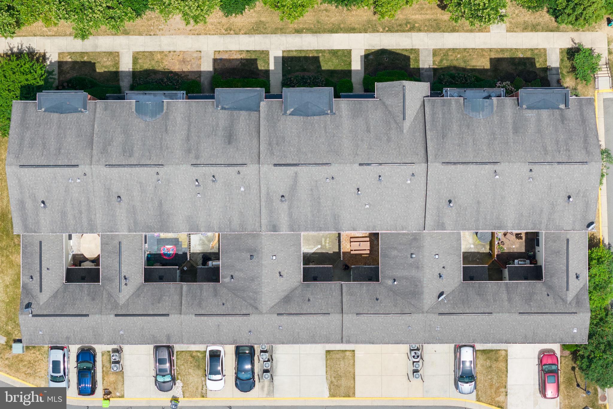 LANSDOWNE TOWN CENTER - Residential