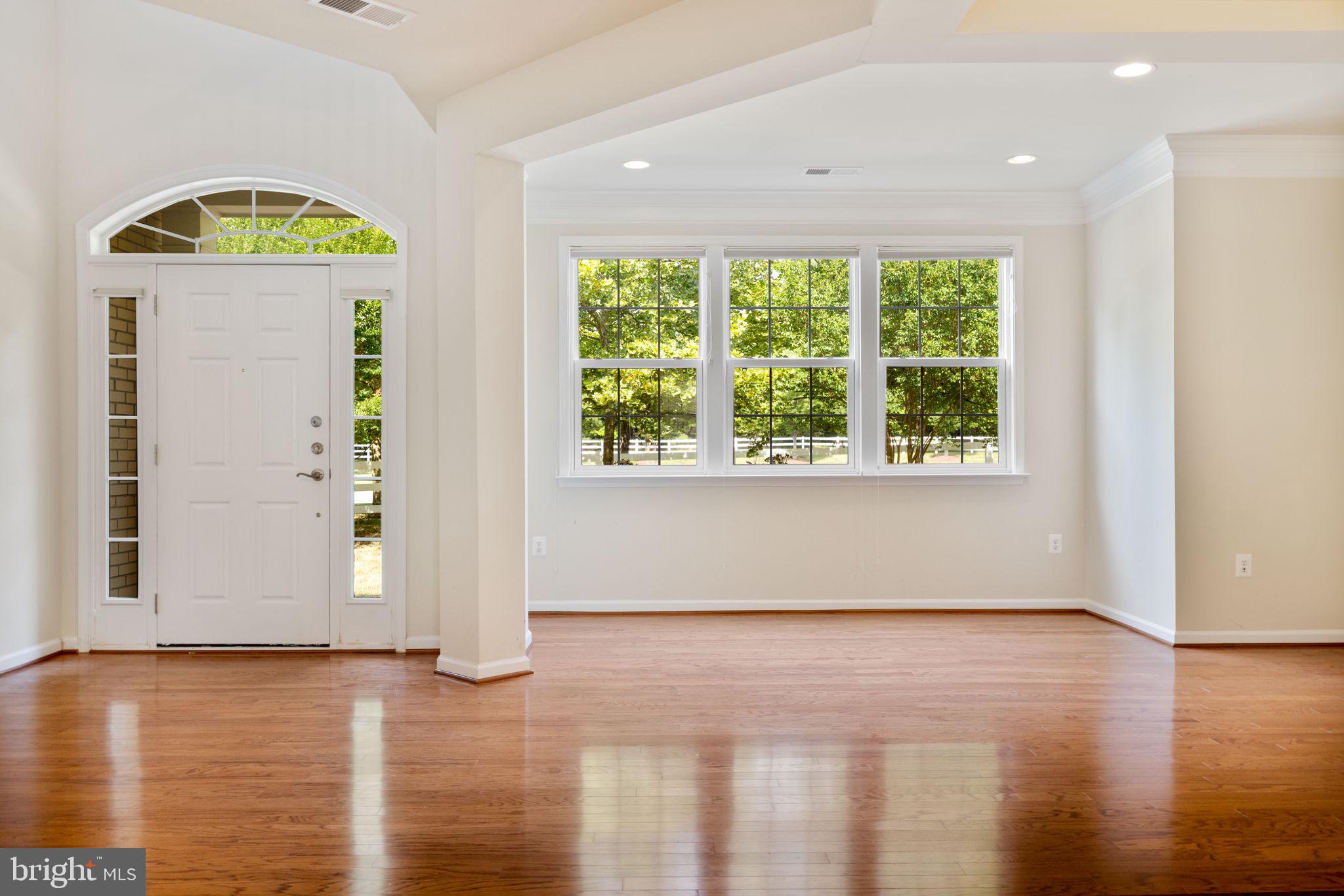 LANSDOWNE TOWN CENTER - Residential