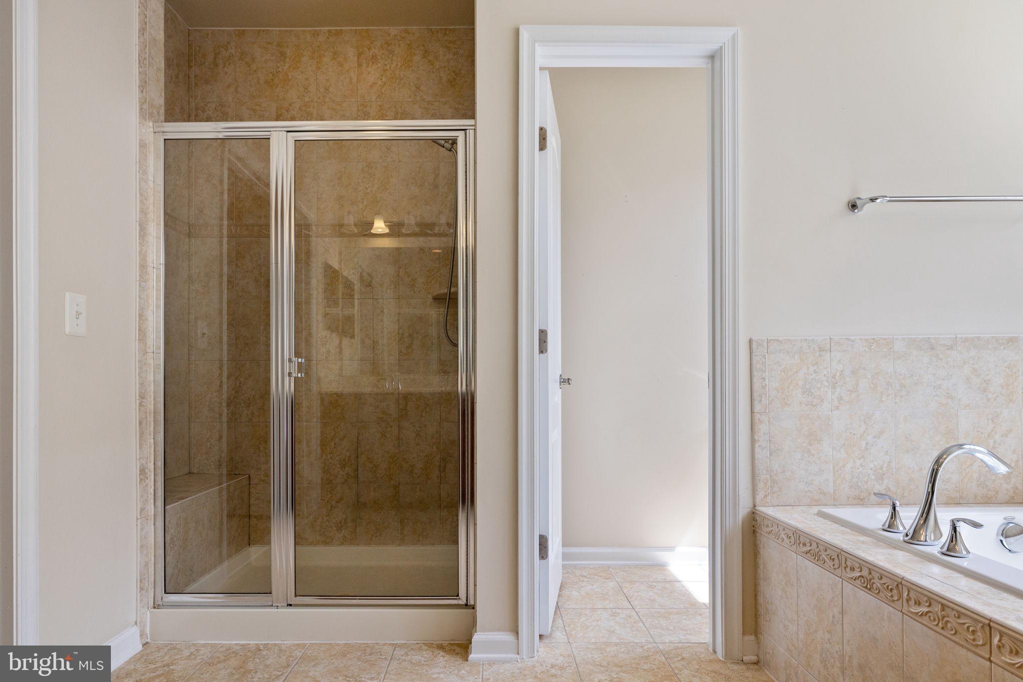 LANSDOWNE TOWN CENTER - Residential