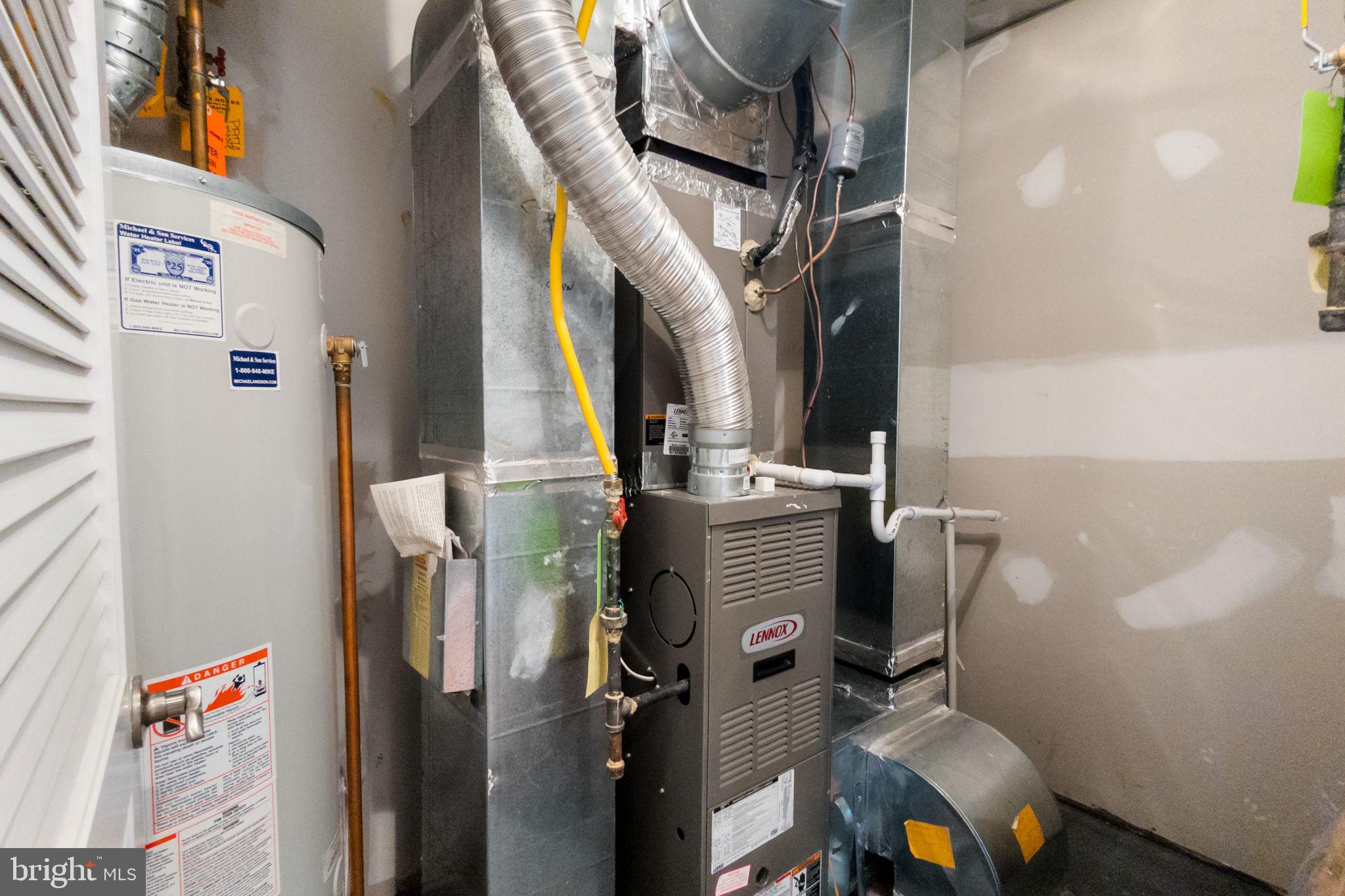 LANSDOWNE TOWN CENTER - Residential