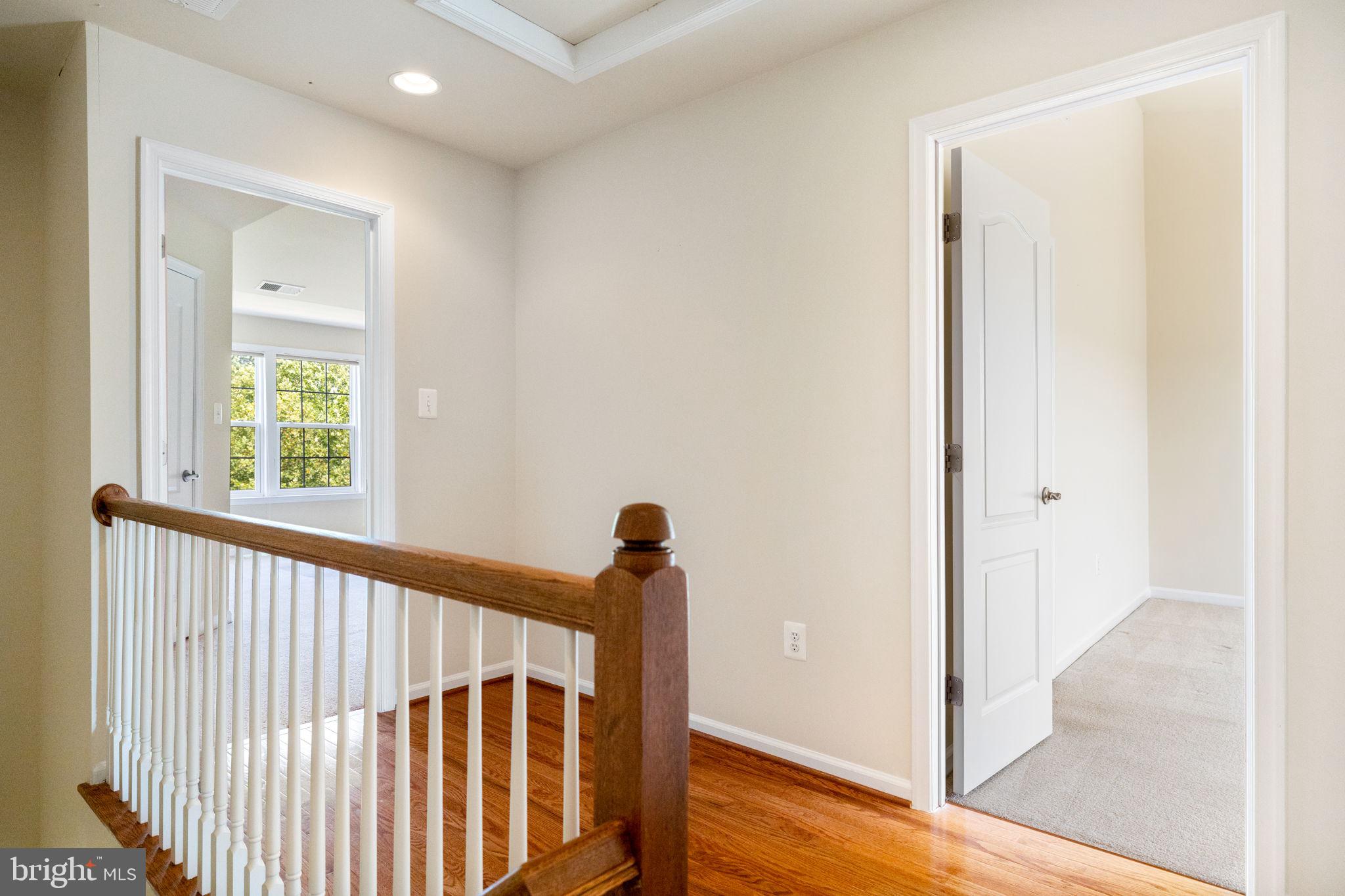 LANSDOWNE TOWN CENTER - Residential