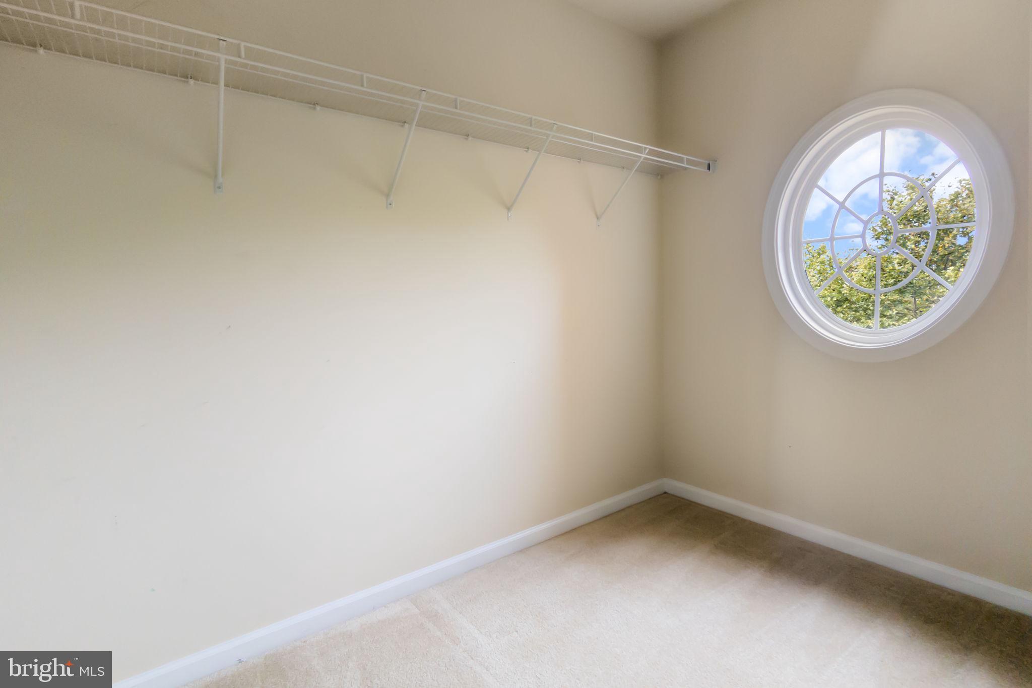 LANSDOWNE TOWN CENTER - Residential