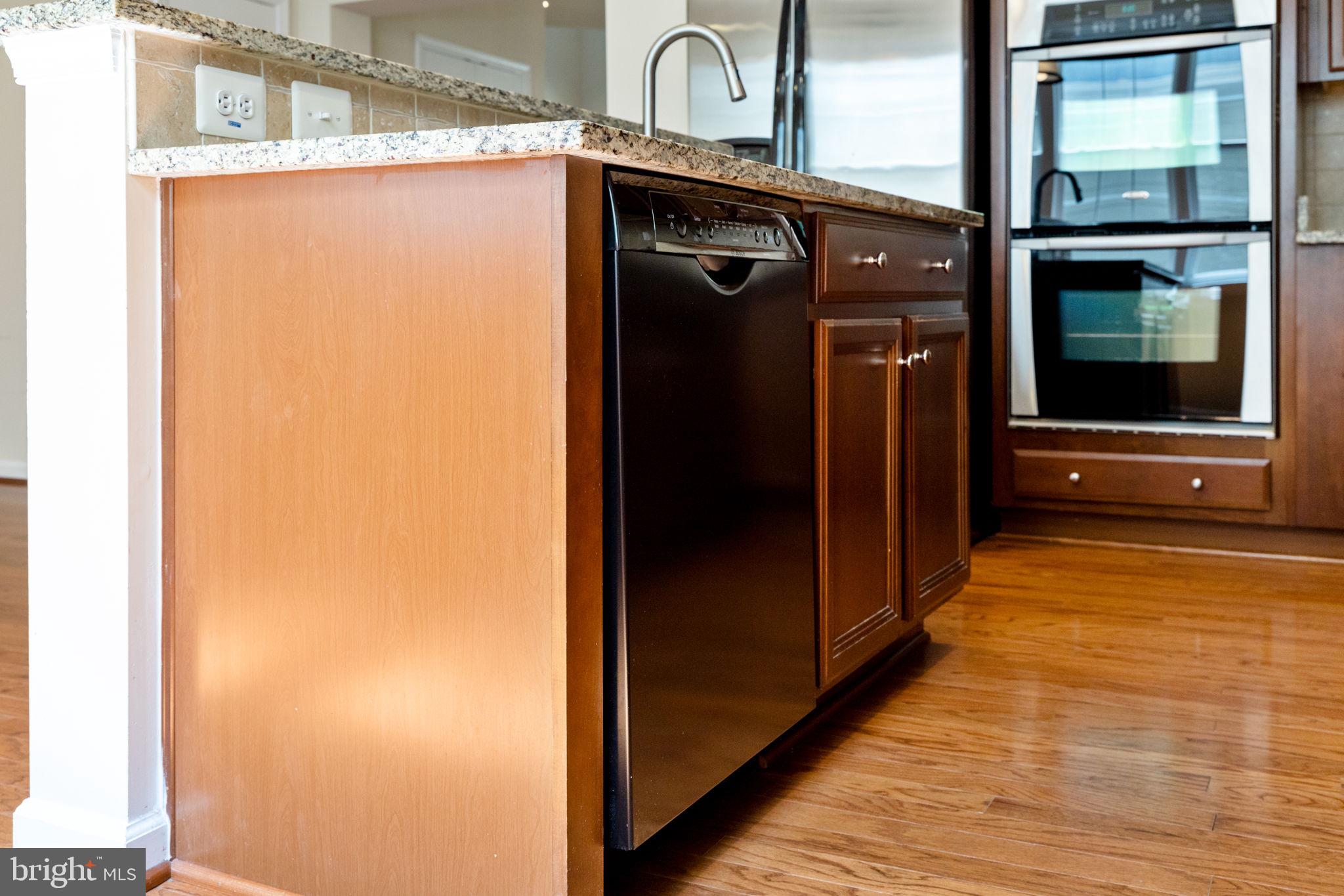 LANSDOWNE TOWN CENTER - Residential