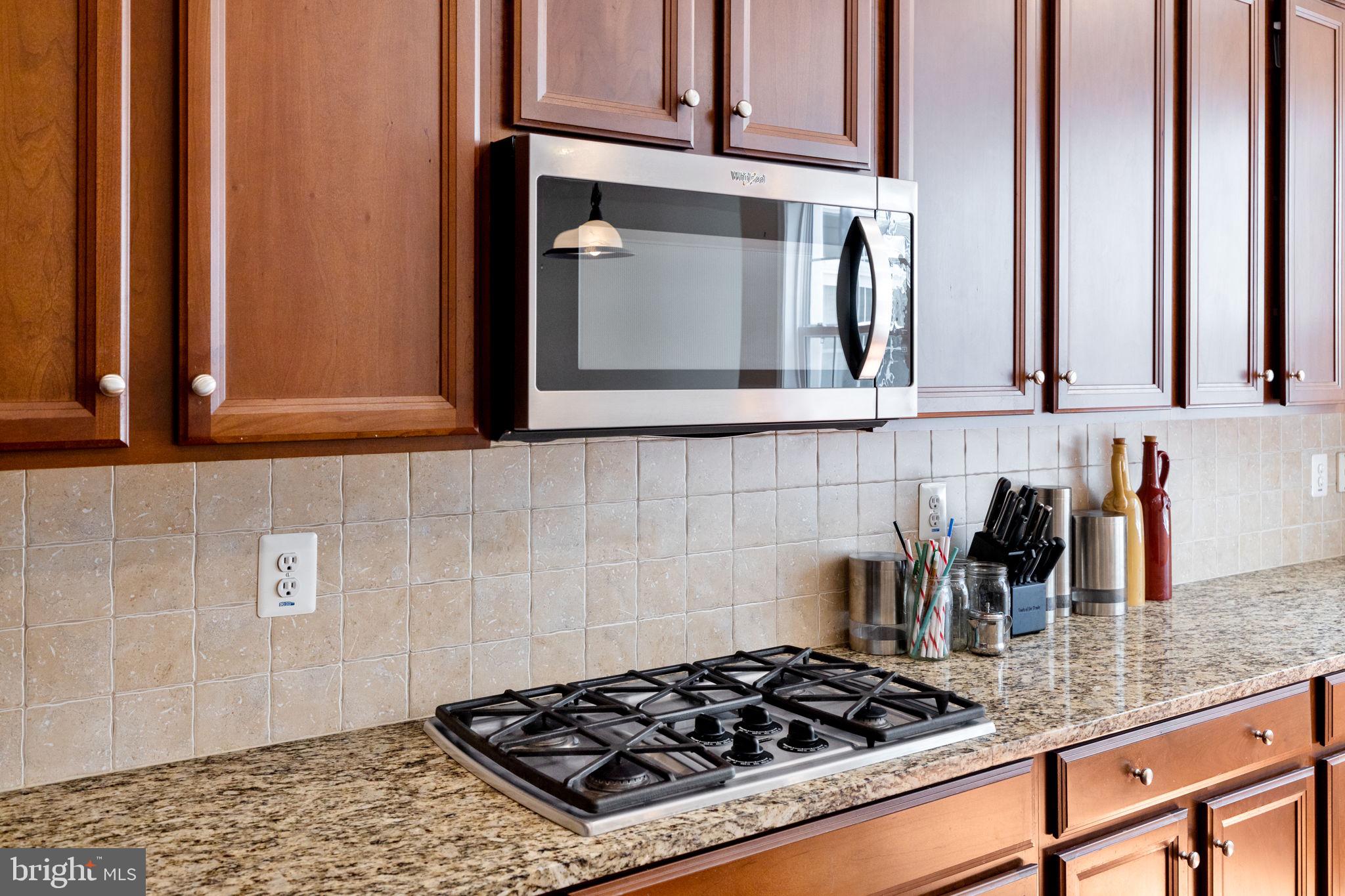 LANSDOWNE TOWN CENTER - Residential