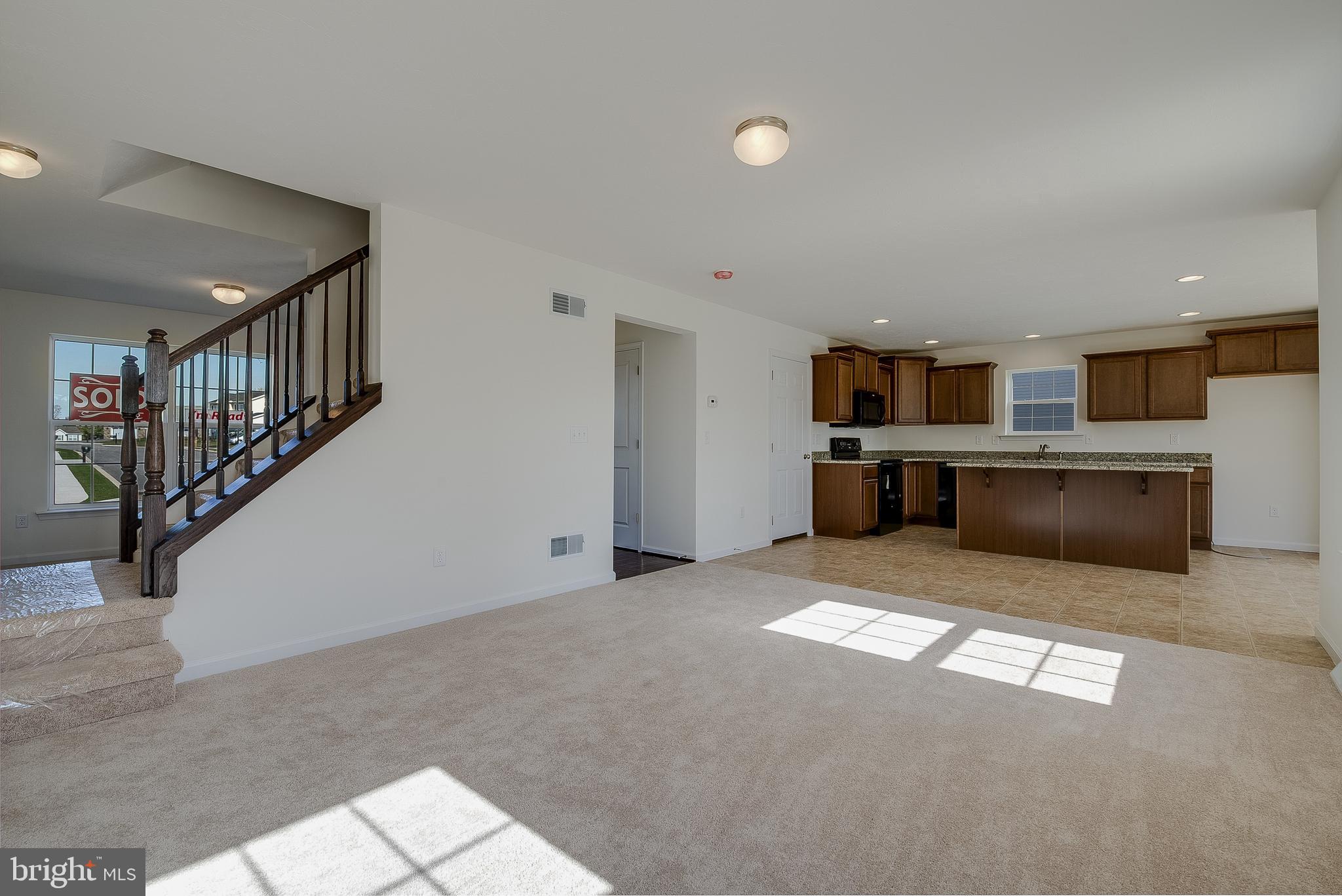 KINGS COURT AT BROWNSTONE - Residential