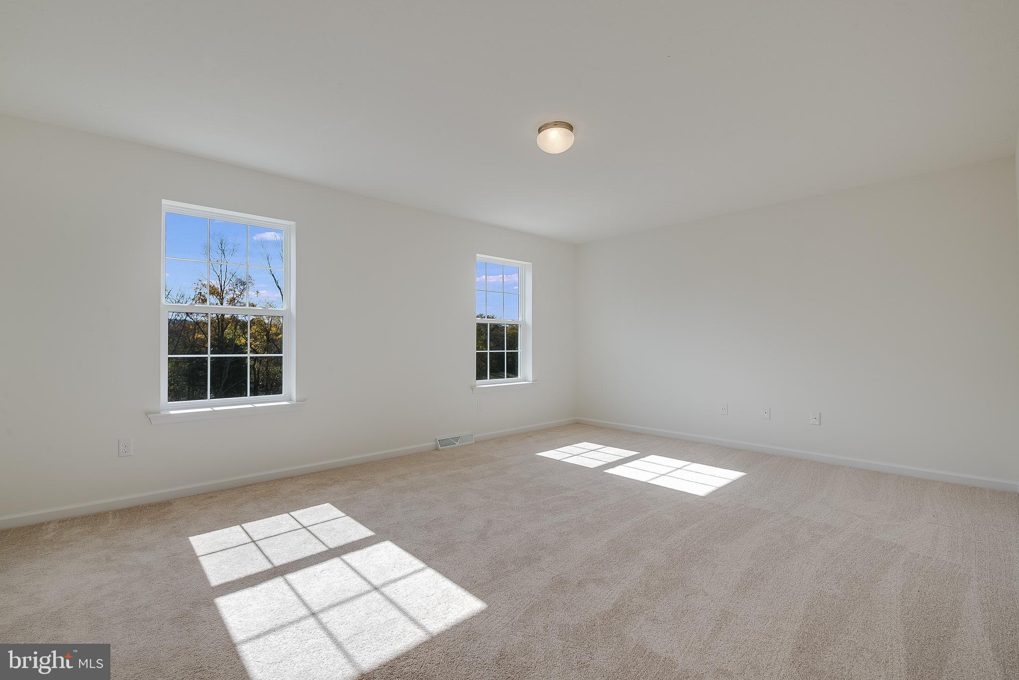 KINGS COURT AT BROWNSTONE - Residential