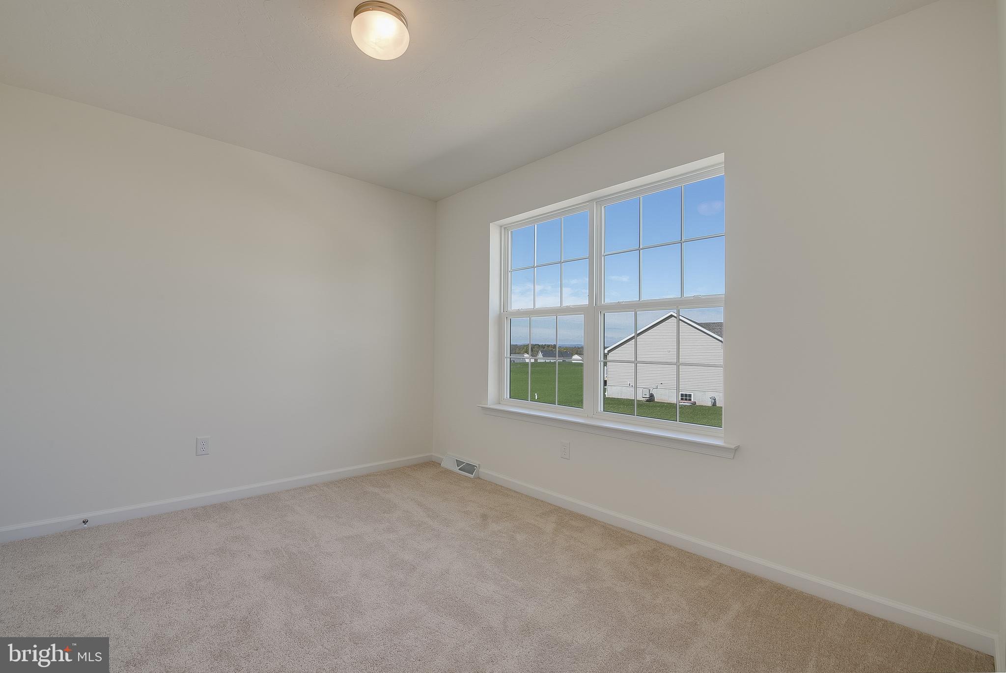 KINGS COURT AT BROWNSTONE - Residential