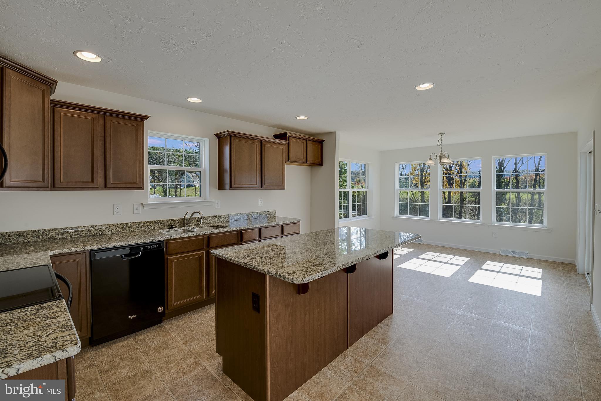 2661 VICTORIAN DRIVE LOT 61