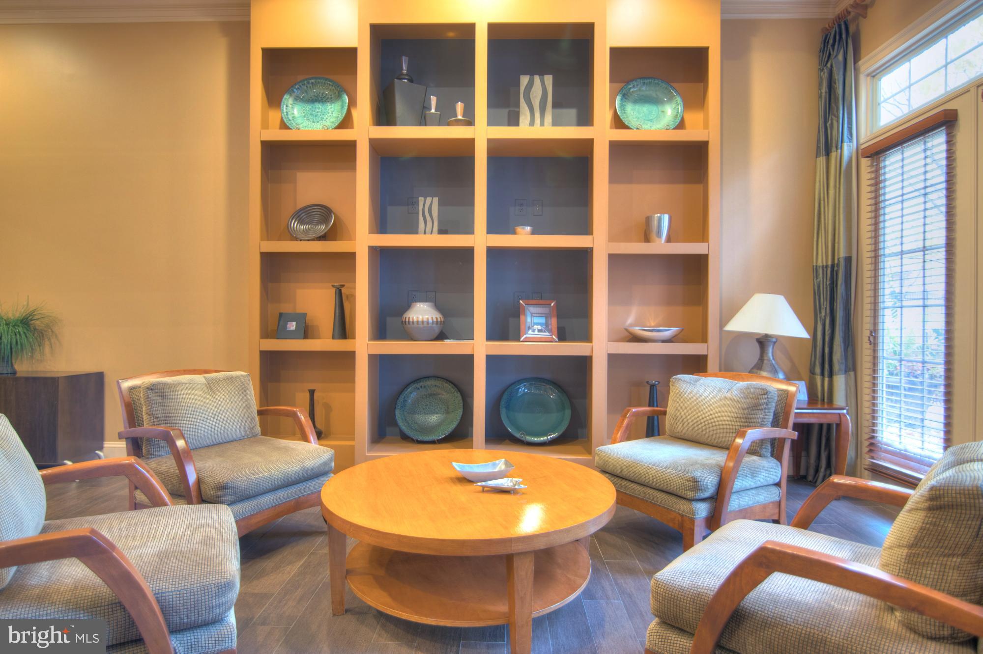 HIGH POINTE AT JEFFERSON PARK - Residential Lease