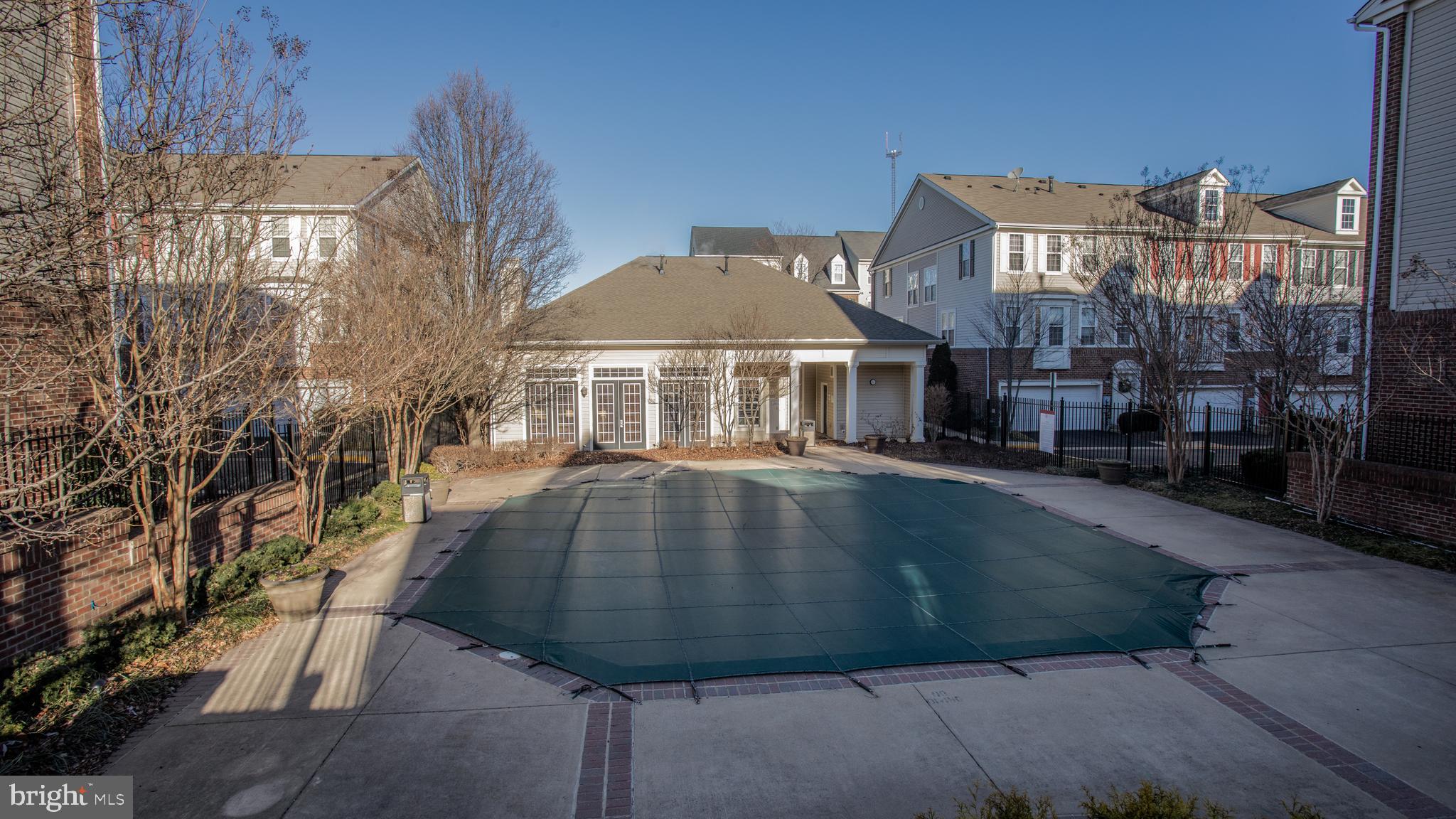 HIGH POINTE AT JEFFERSON PARK - Residential Lease