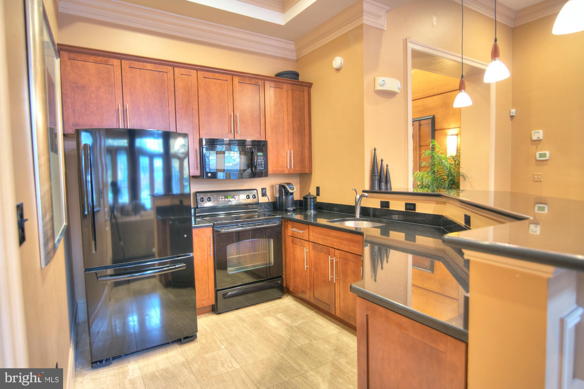 HIGH POINTE AT JEFFERSON PARK - Residential Lease