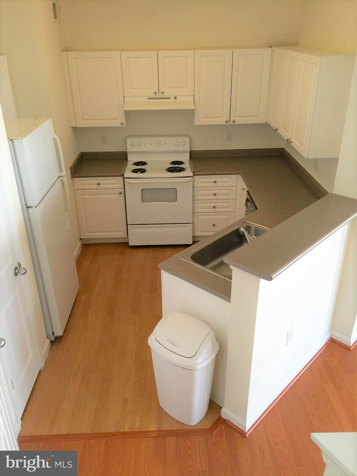 HIGH POINTE AT JEFFERSON PARK - Residential Lease