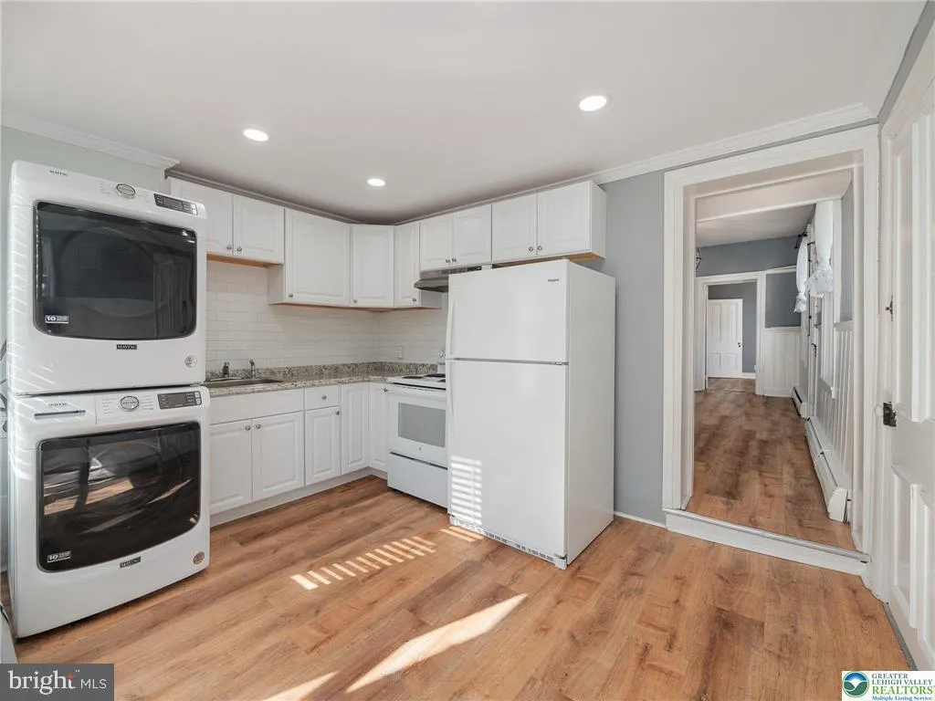 Lyon Station, Pennsylvania 19536, United States, 4 Bedrooms Bedrooms, ,2 BathroomsBathrooms,Residential,Active,157396