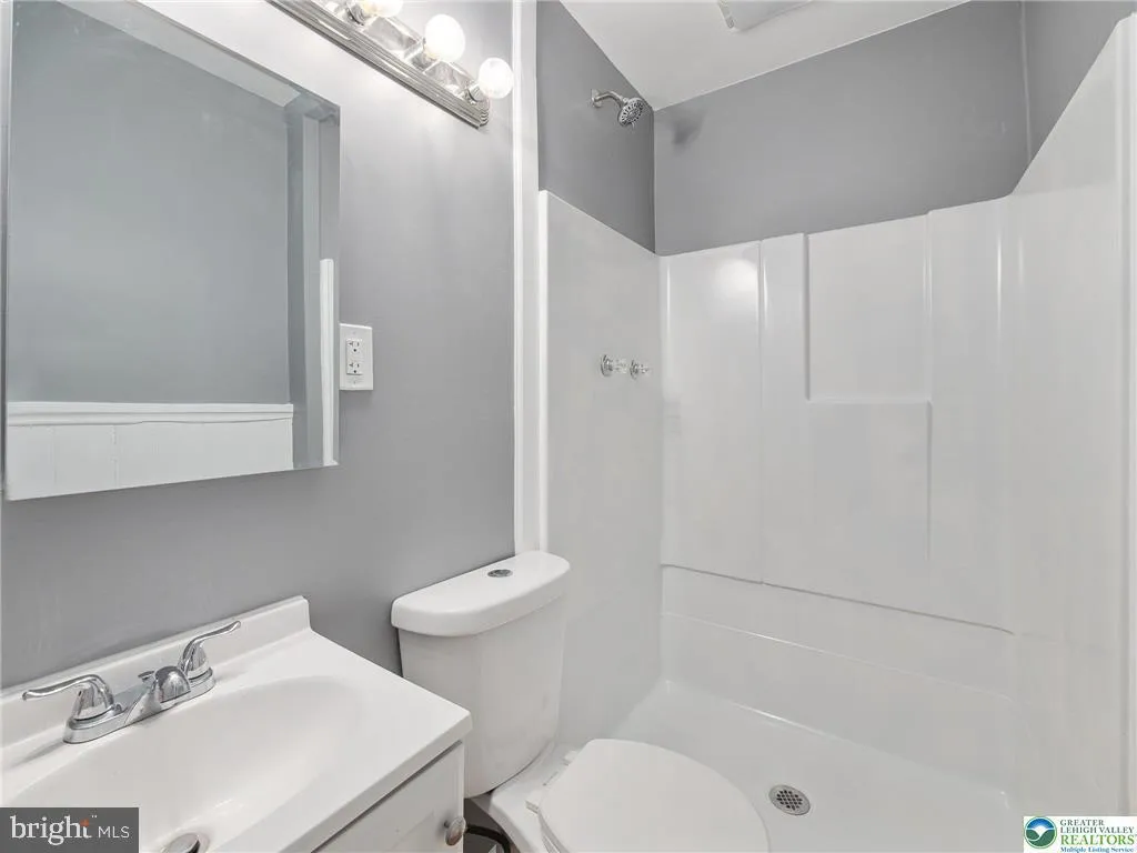 Lyon Station, Pennsylvania 19536, United States, 4 Bedrooms Bedrooms, ,2 BathroomsBathrooms,Residential,Active,157396