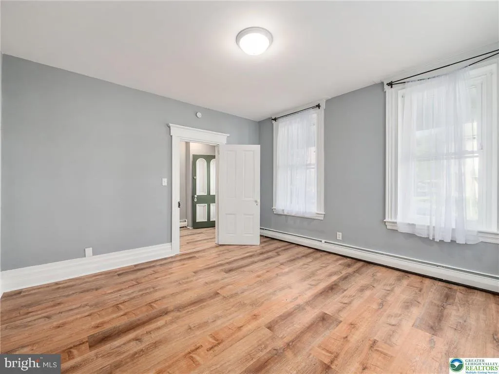 Lyon Station, Pennsylvania 19536, United States, 4 Bedrooms Bedrooms, ,2 BathroomsBathrooms,Residential,Active,157396