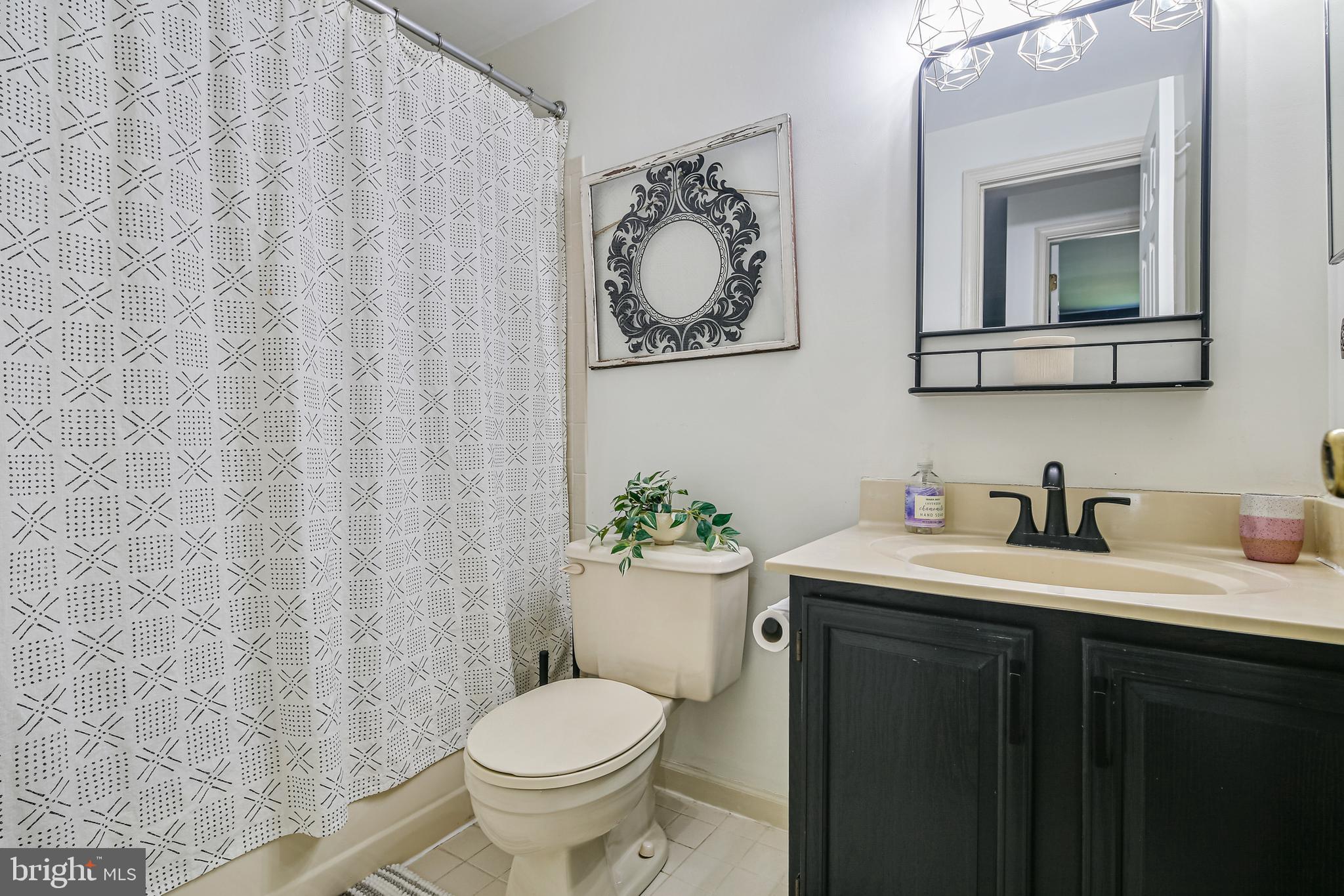 CENTENNIAL MANOR - Residential