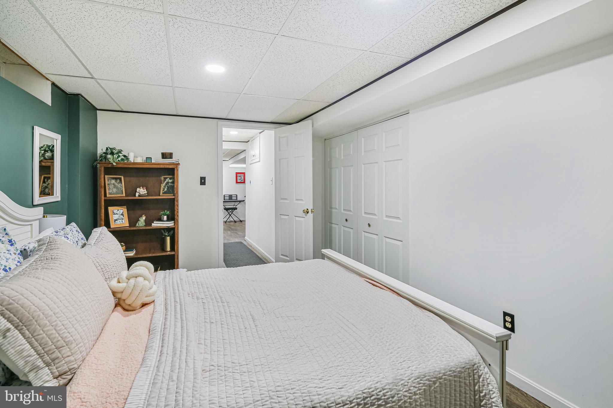 CENTENNIAL MANOR - Residential