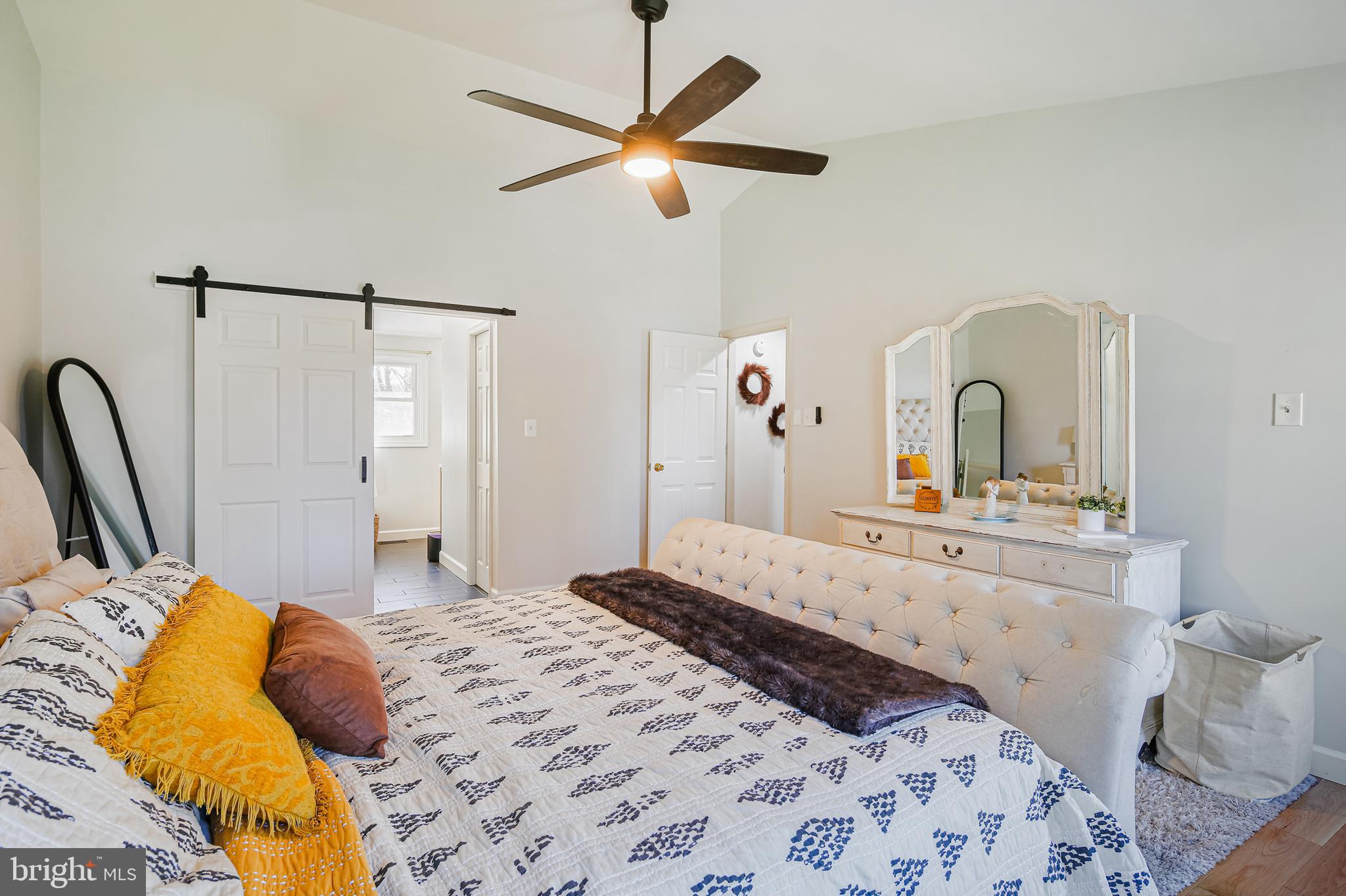 CENTENNIAL MANOR - Residential