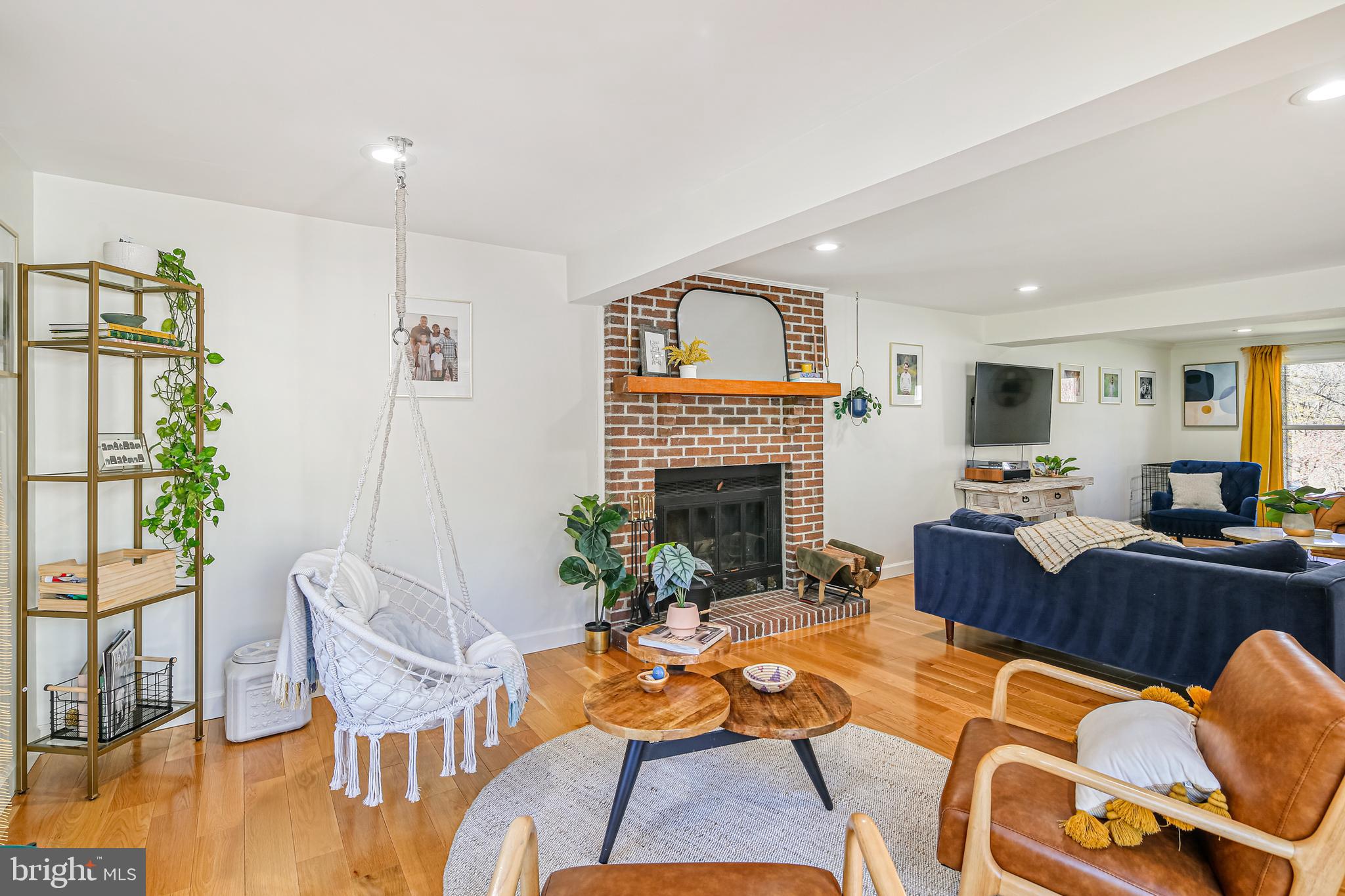 CENTENNIAL MANOR - Residential