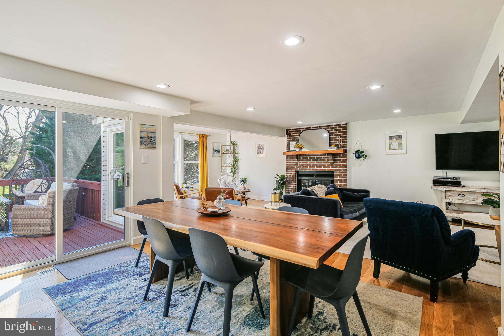 CENTENNIAL MANOR - Residential