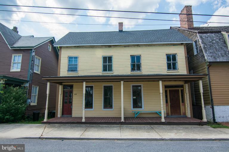 CENTREVILLE - Residential