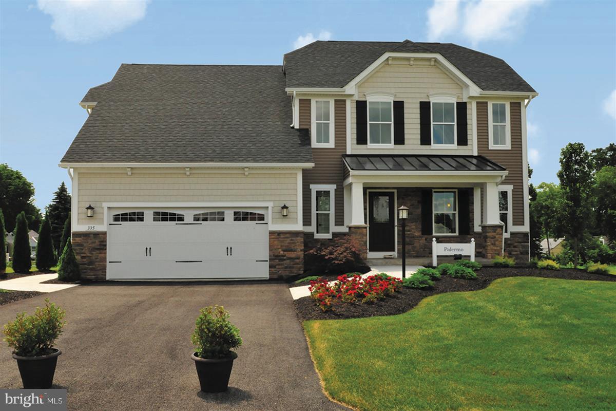 STRAY WINDS FARM - Residential