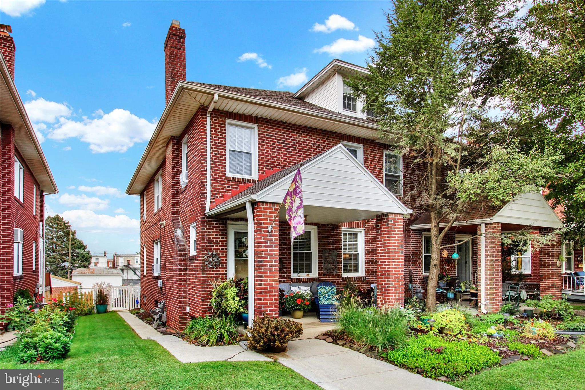 THE AVENUES - Residential