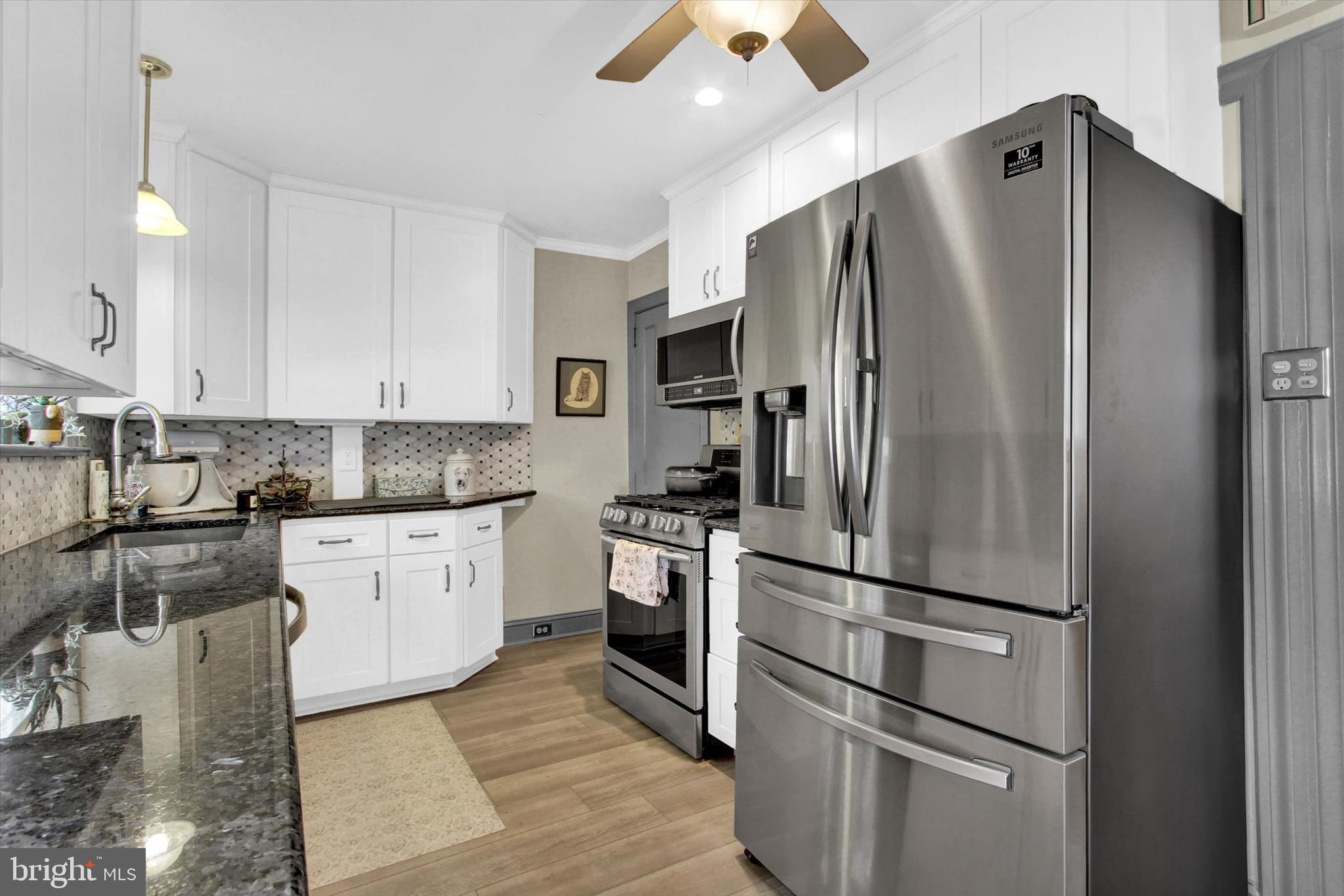 THE AVENUES - Residential