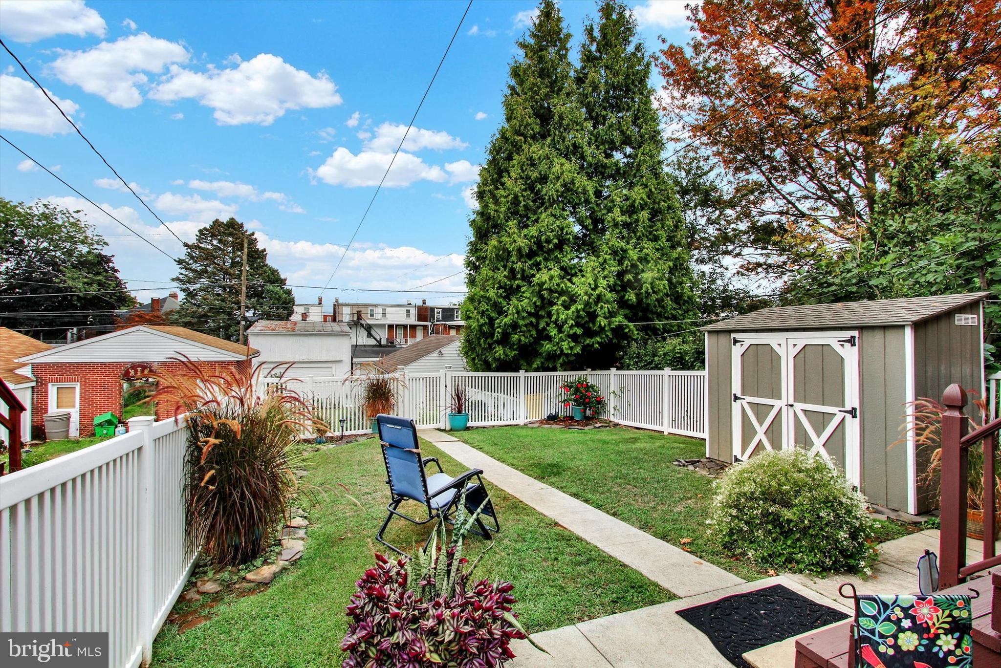 THE AVENUES - Residential