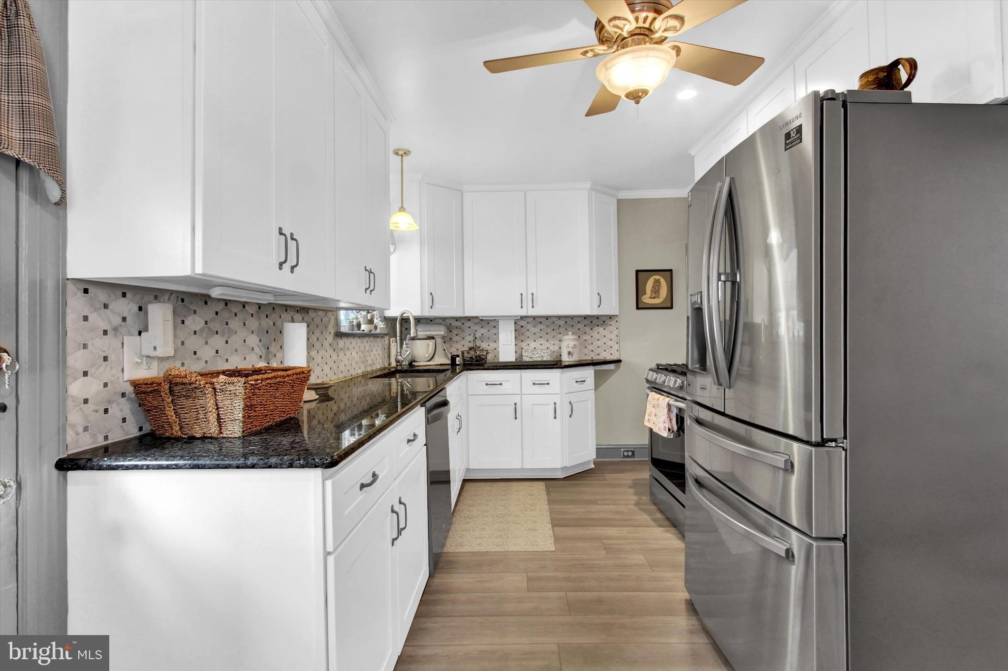 THE AVENUES - Residential