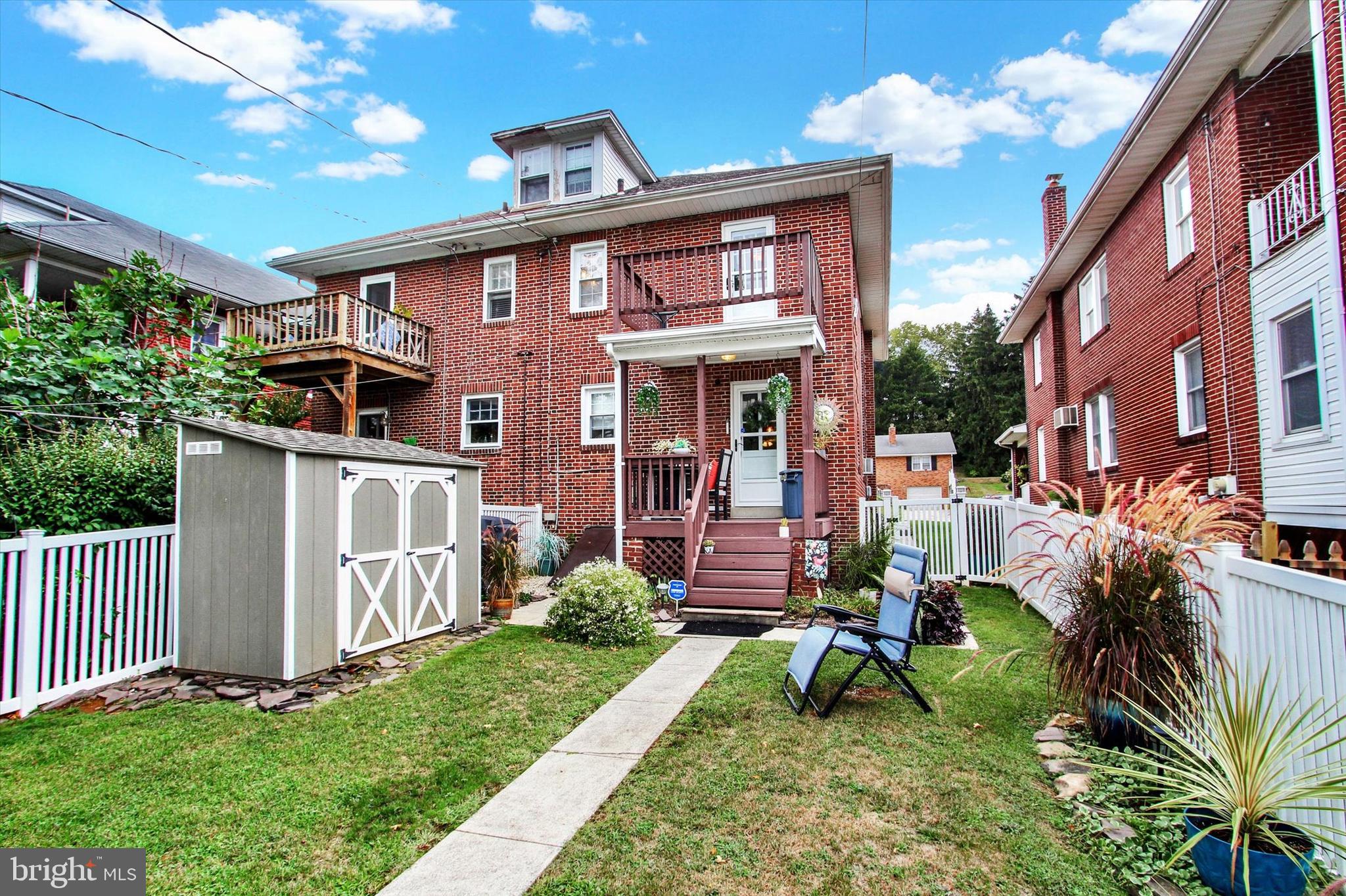 THE AVENUES - Residential