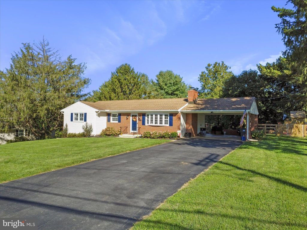 Photo of 5806 Oklahoma Road, SYKESVILLE, MD 21784 (MLS # MDCR2030652)