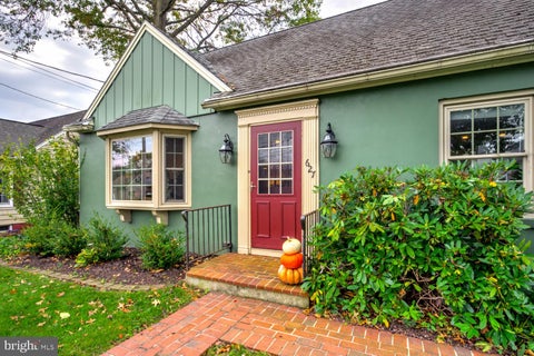 Photo of 627 W High Street, MANHEIM, PA 17545 (MLS # PALA2097248)