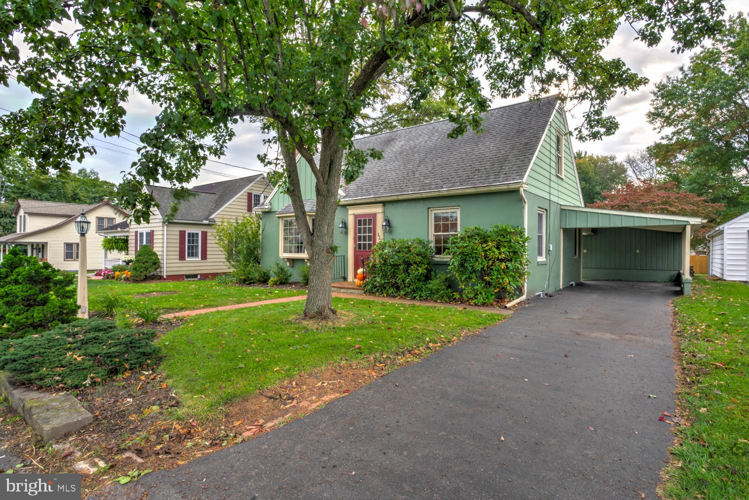 627 W HIGH STREET