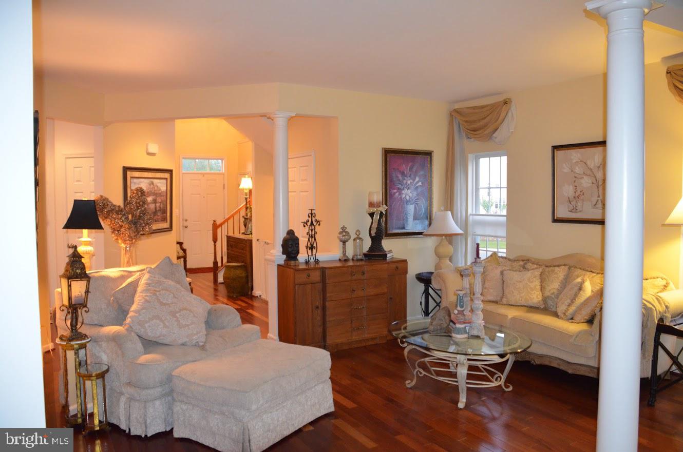 WOODSTREAM - Residential Lease