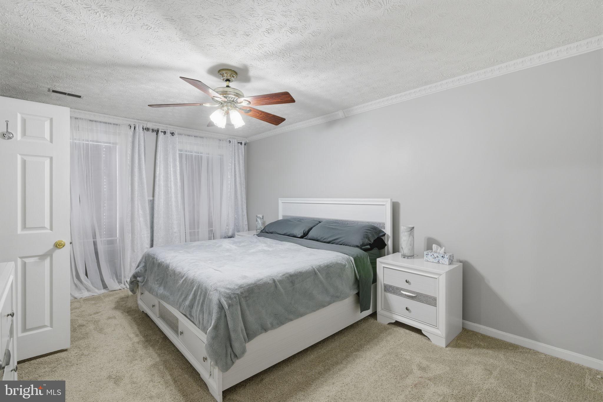 HARFORD TOWN - Residential