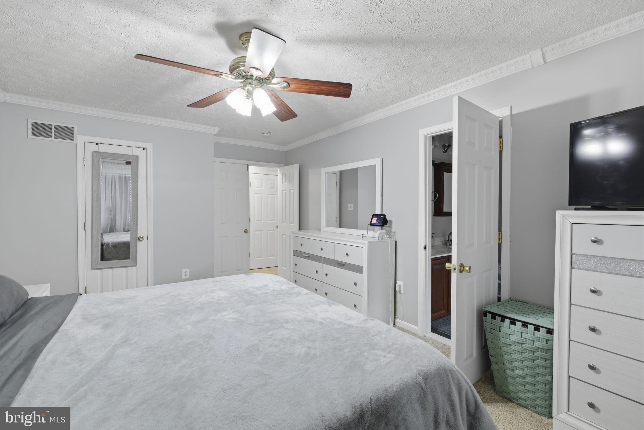 HARFORD TOWN - Residential