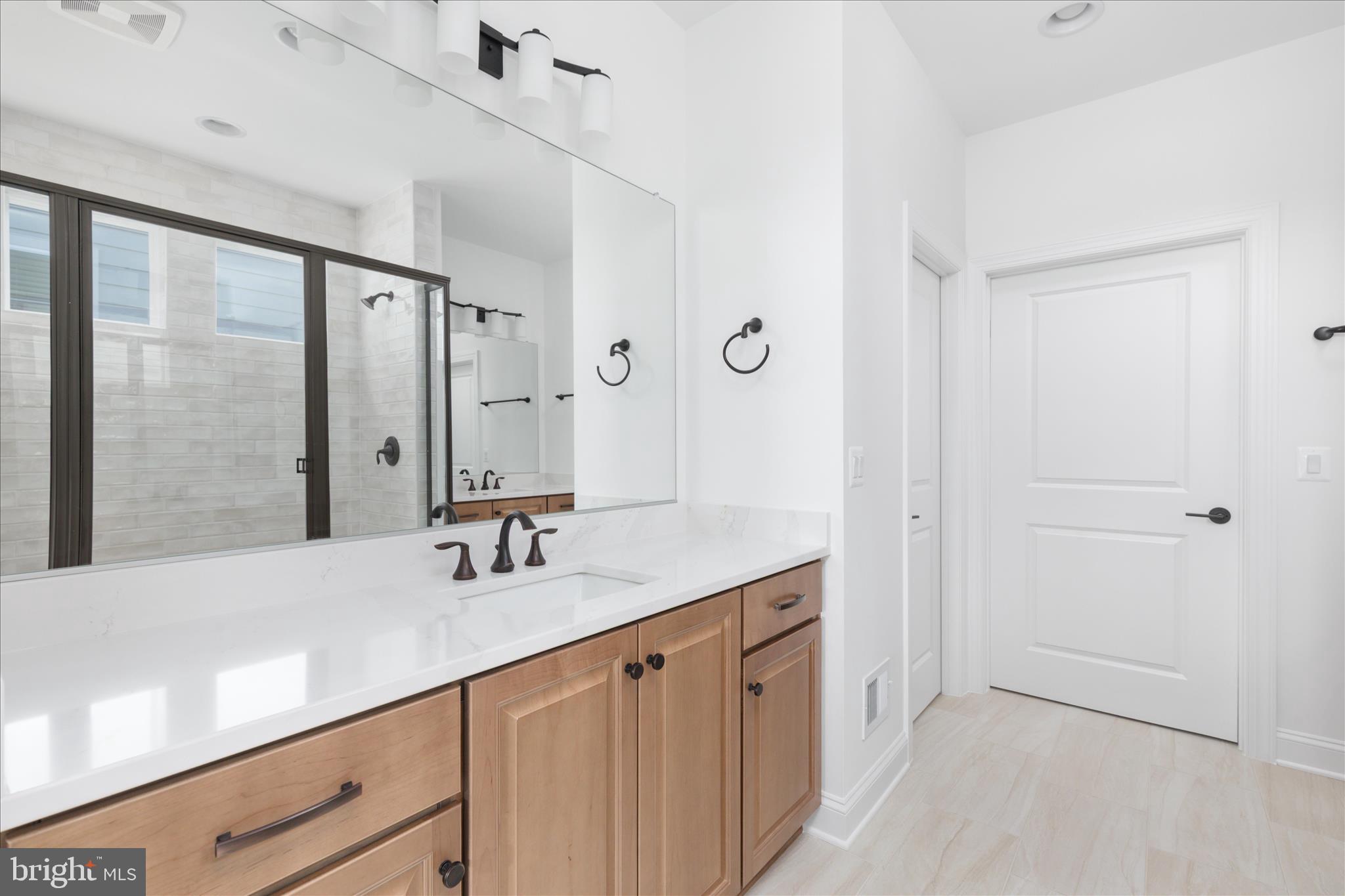 LAKE FREDERICK - Residential