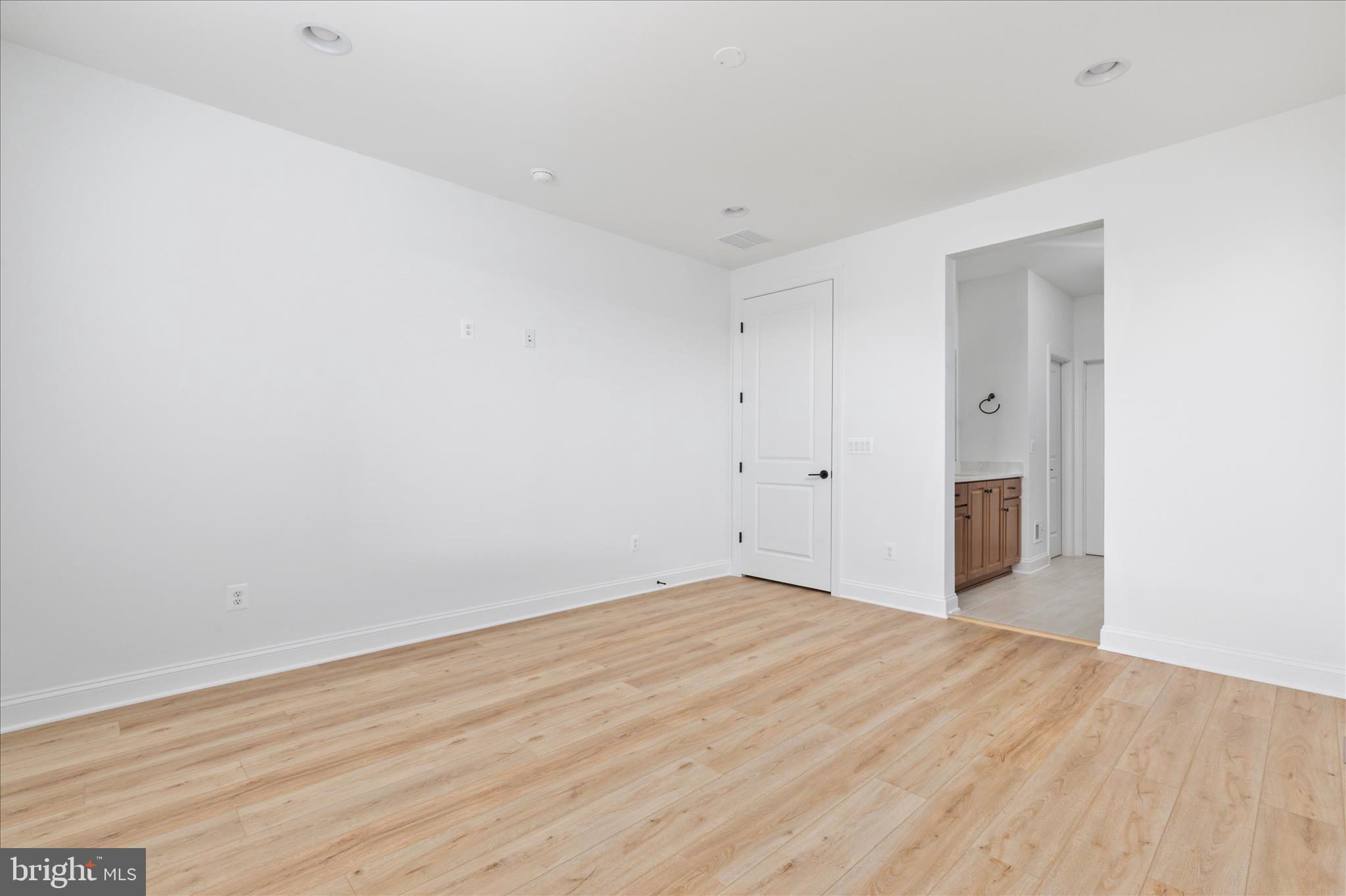 LAKE FREDERICK - Residential