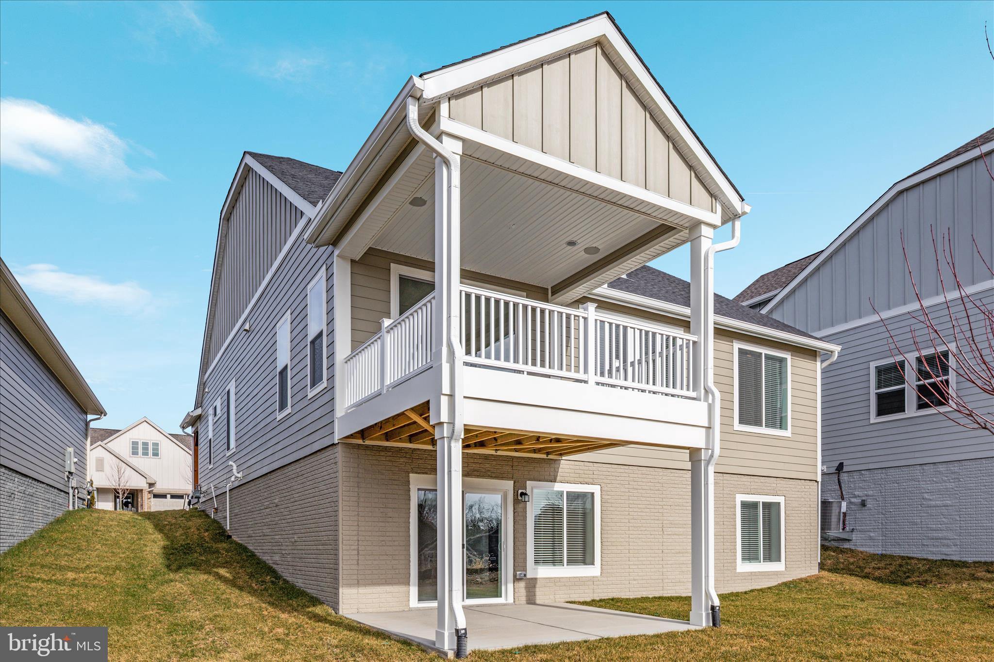 LAKE FREDERICK - Residential