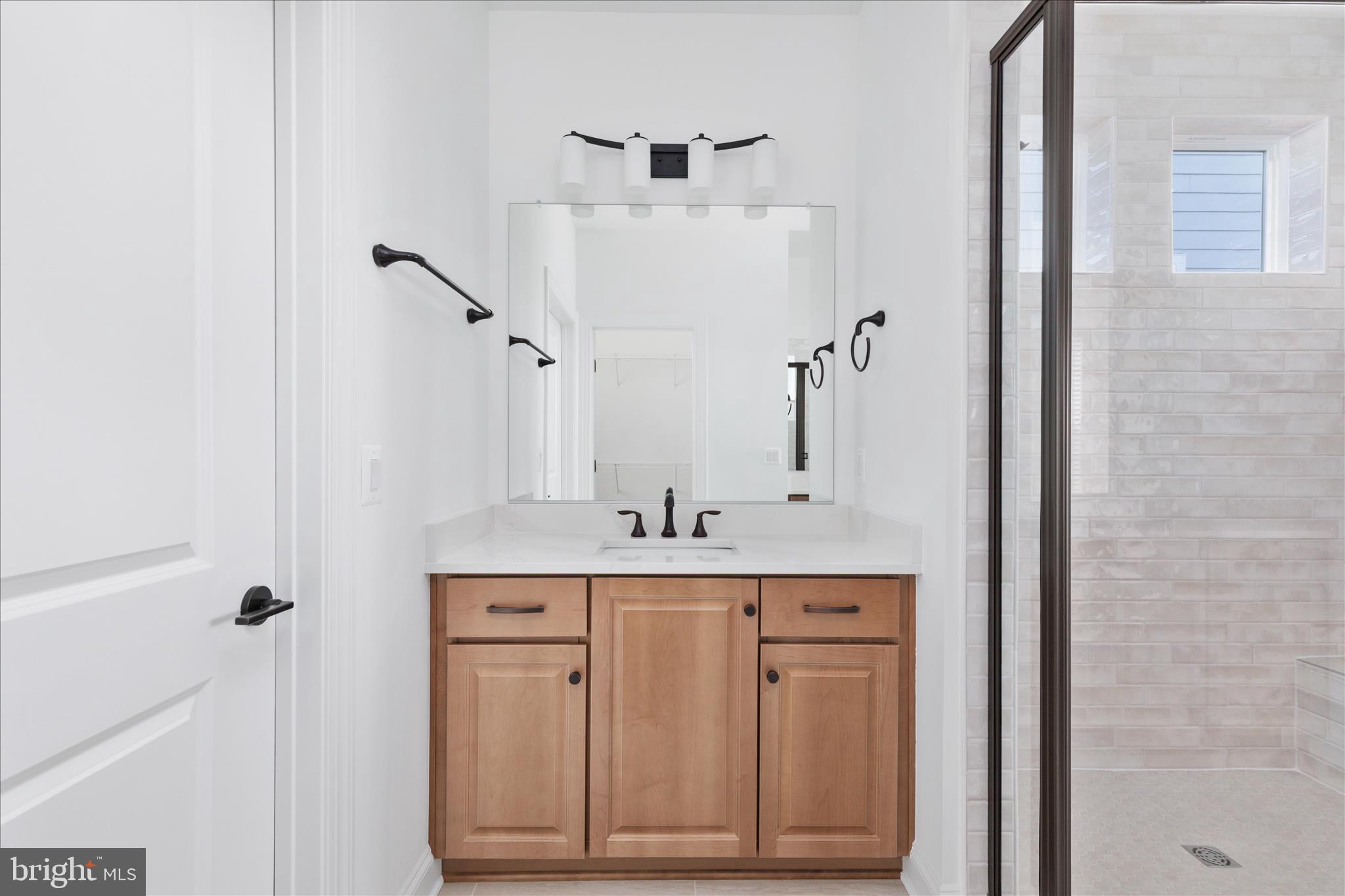 LAKE FREDERICK - Residential