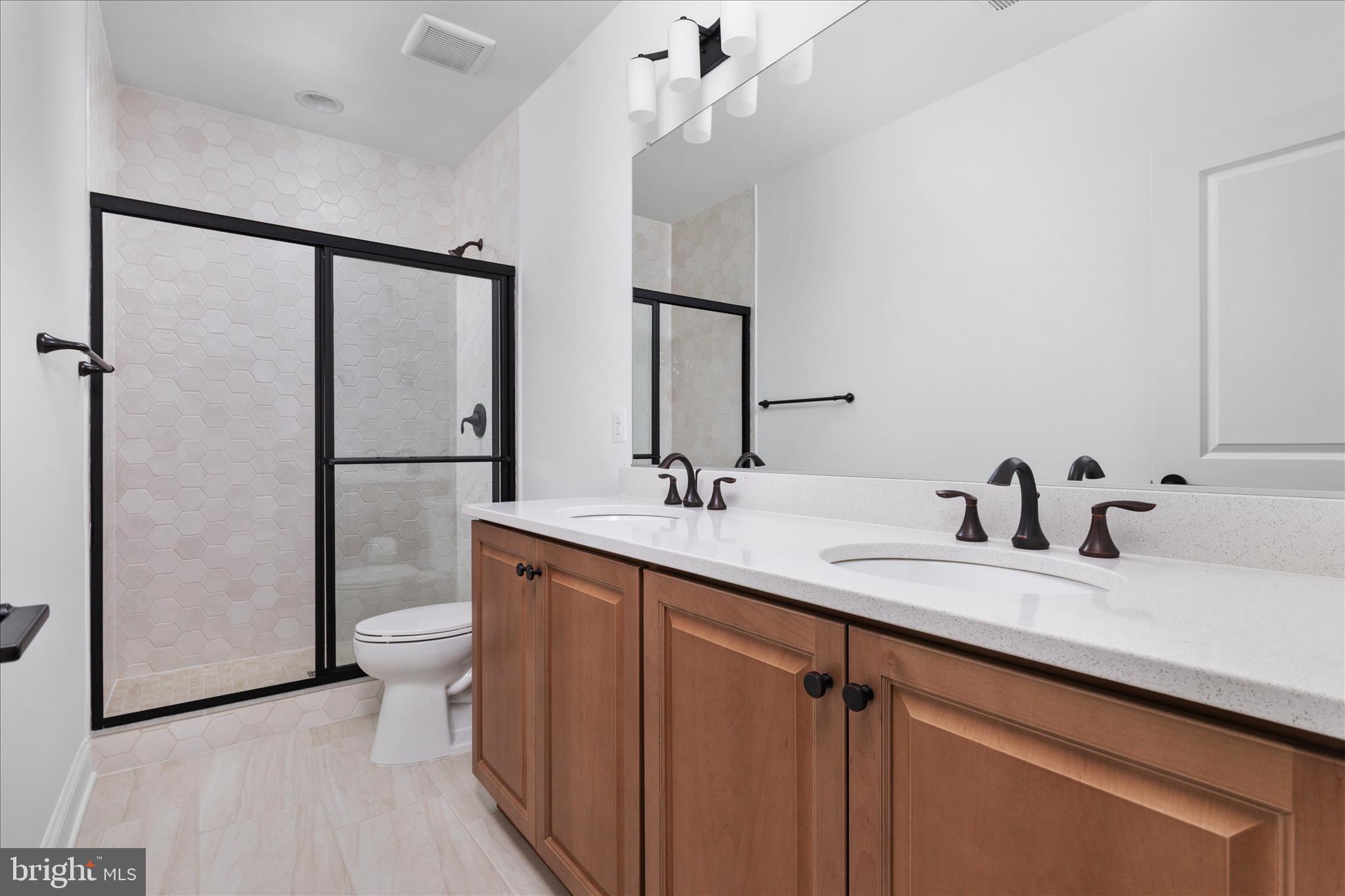 LAKE FREDERICK - Residential