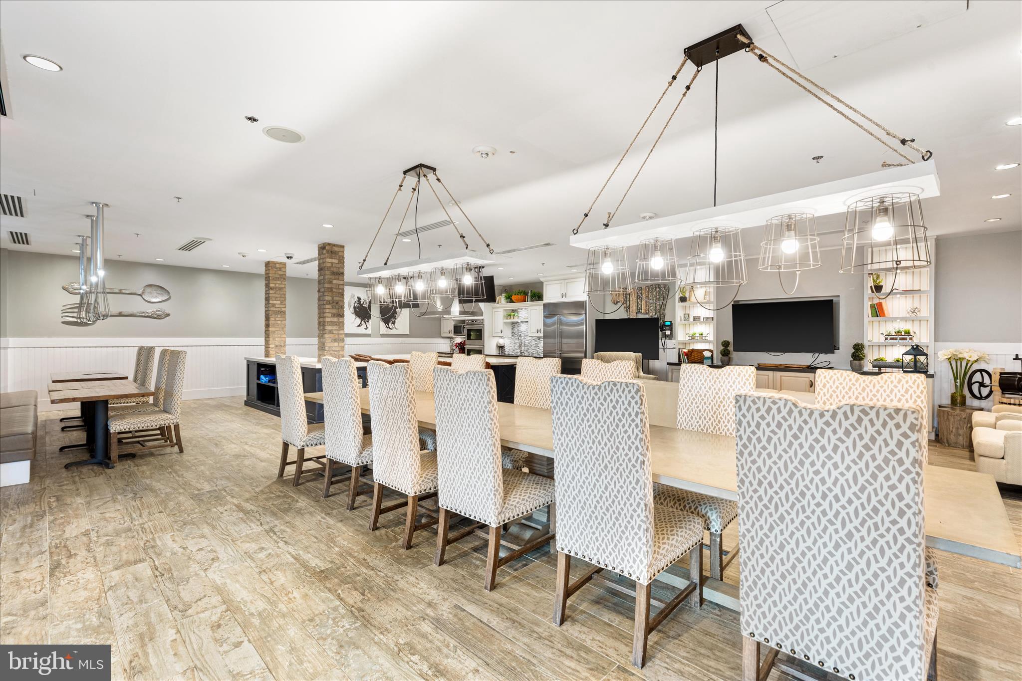 LAKE FREDERICK - Residential