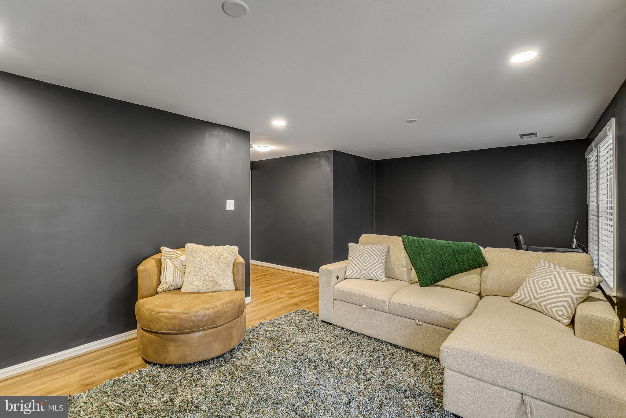 KINGSTOWNE - Residential