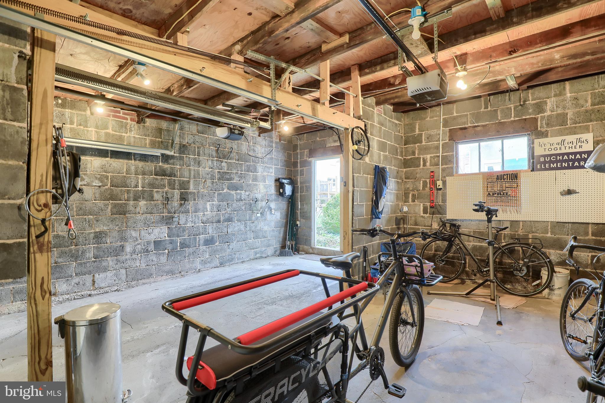 WEST END LANCASTER - Residential