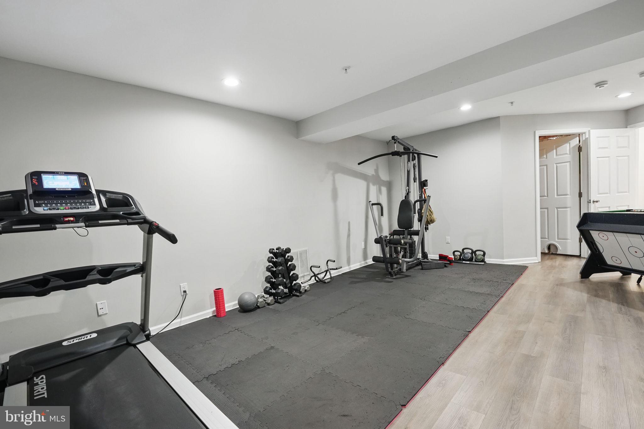 KINGSVIEW RIDGE - Residential