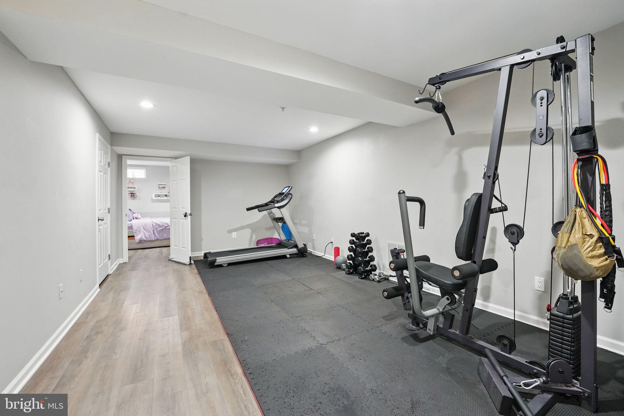 KINGSVIEW RIDGE - Residential