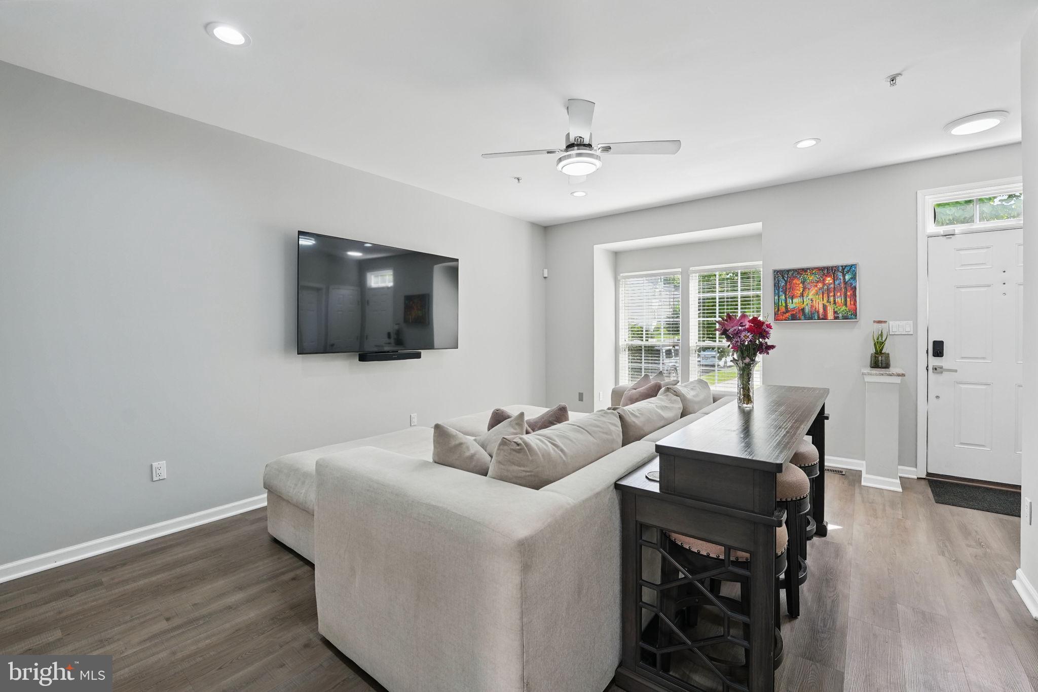 KINGSVIEW RIDGE - Residential