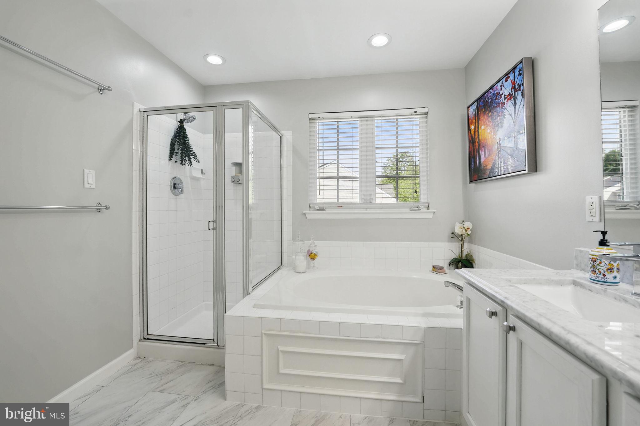 KINGSVIEW RIDGE - Residential