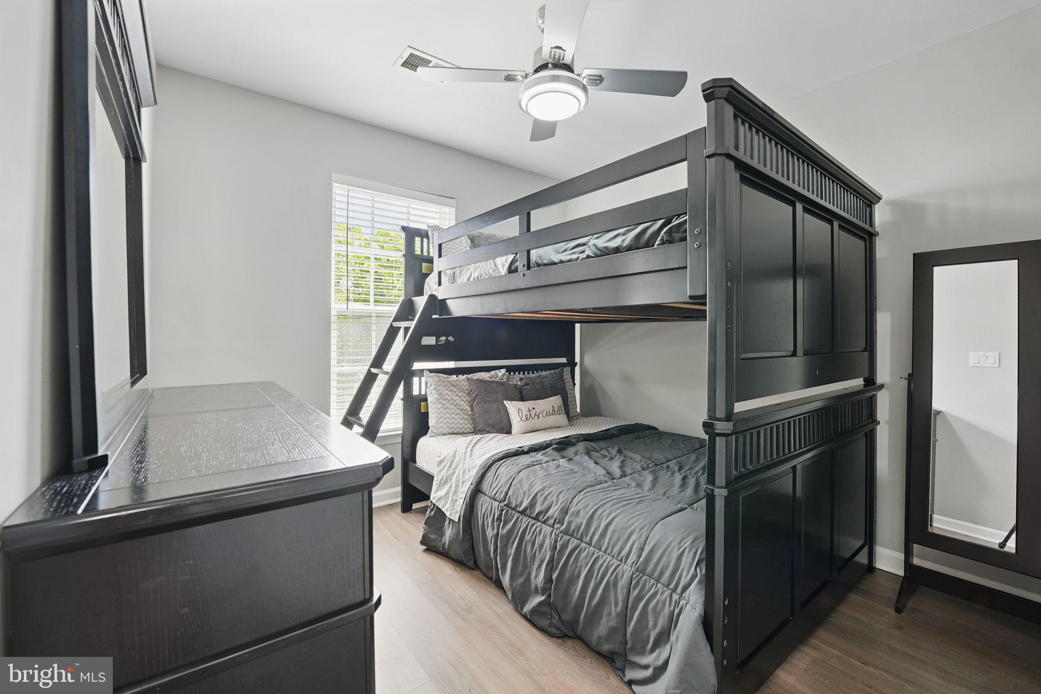 KINGSVIEW RIDGE - Residential